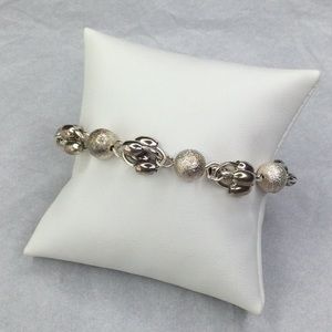 Unique Silver Tone Toggle Bracelet